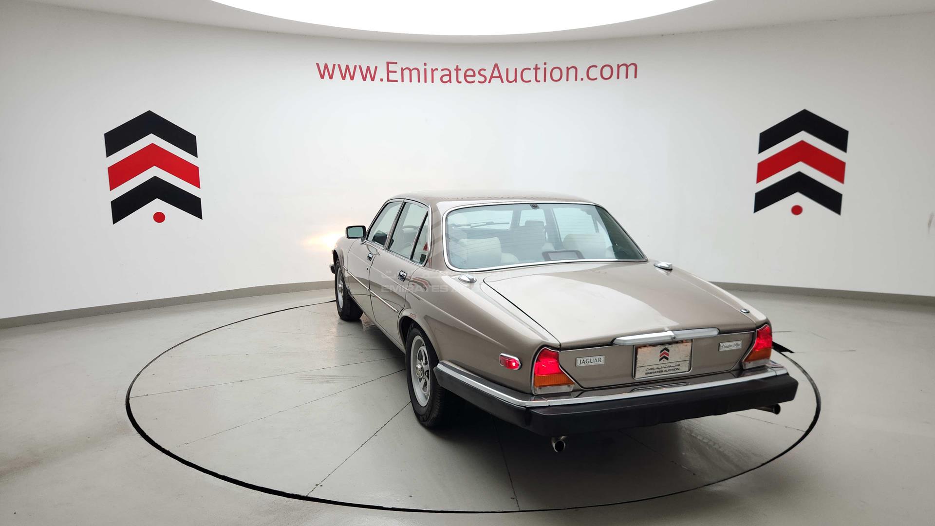 1987 JAGUAR XJ 6 VIN: SAJAY1345HC476001