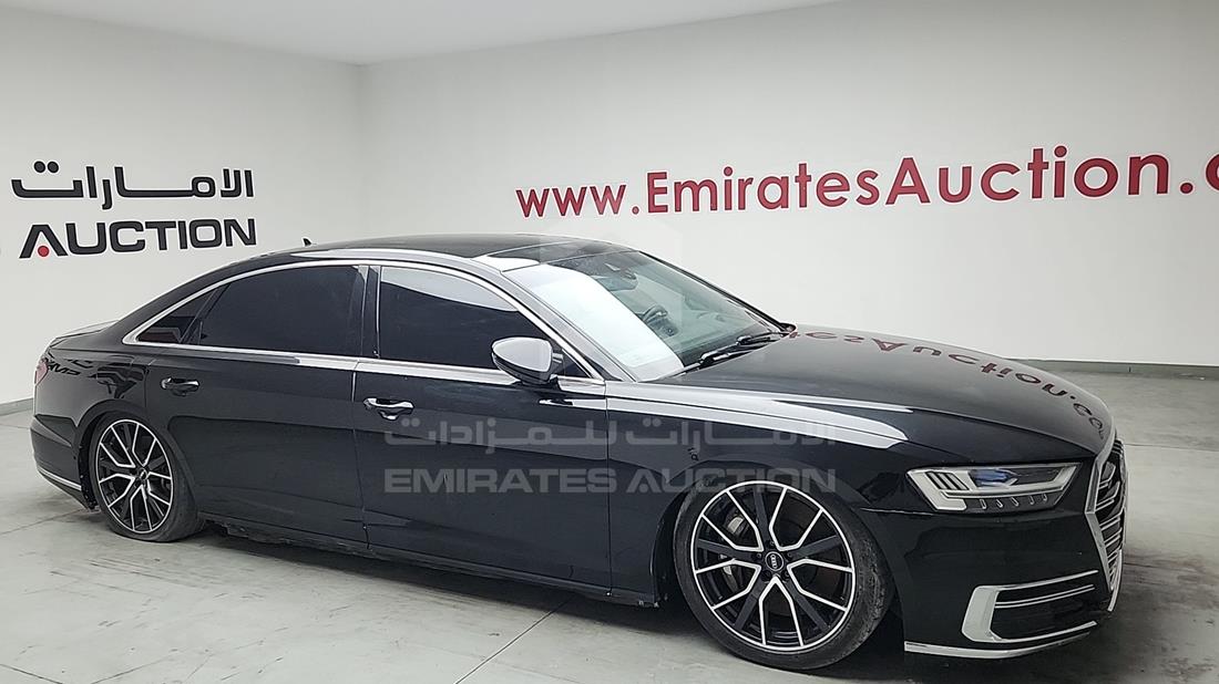 اودي A8 2020 — الزاوية الأمامية اليمنى — صورة 10
