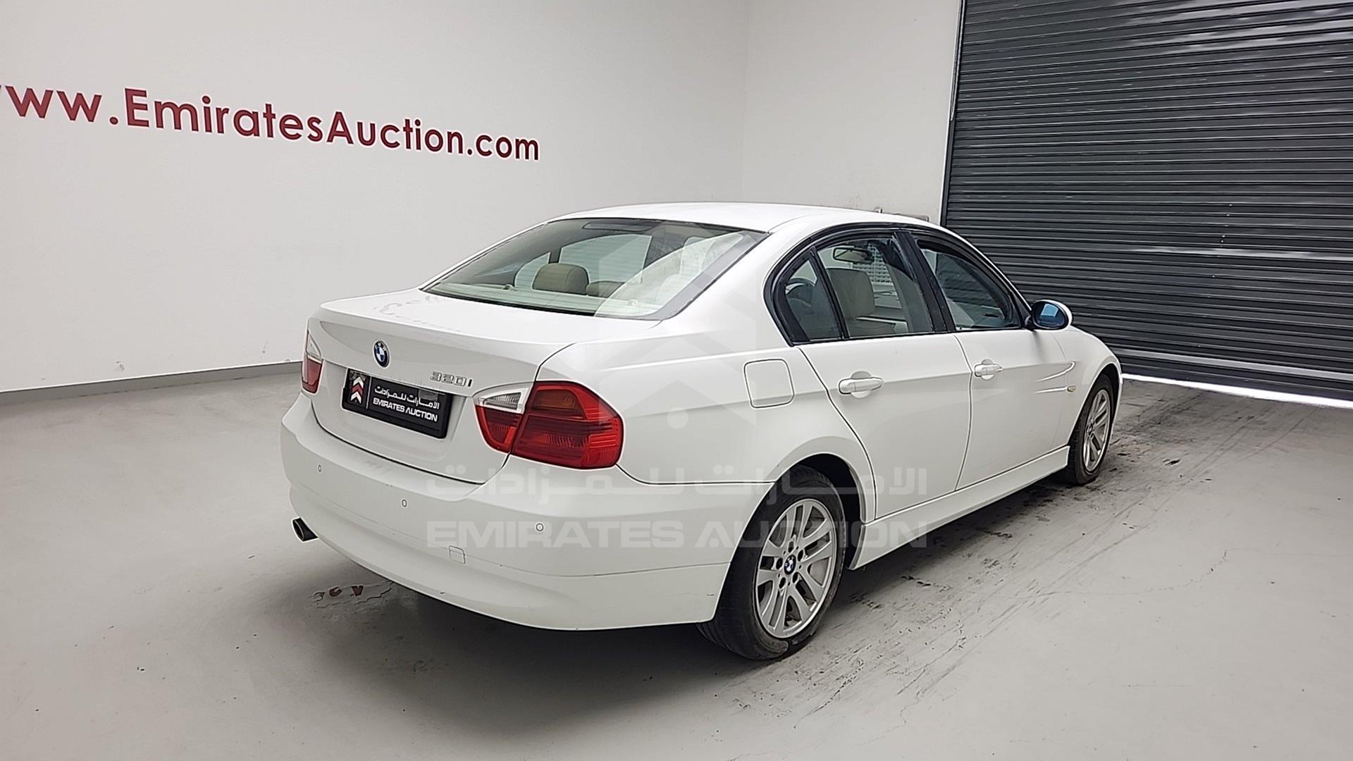 2008 BMW 320I VIN: WBAVG71078A402335