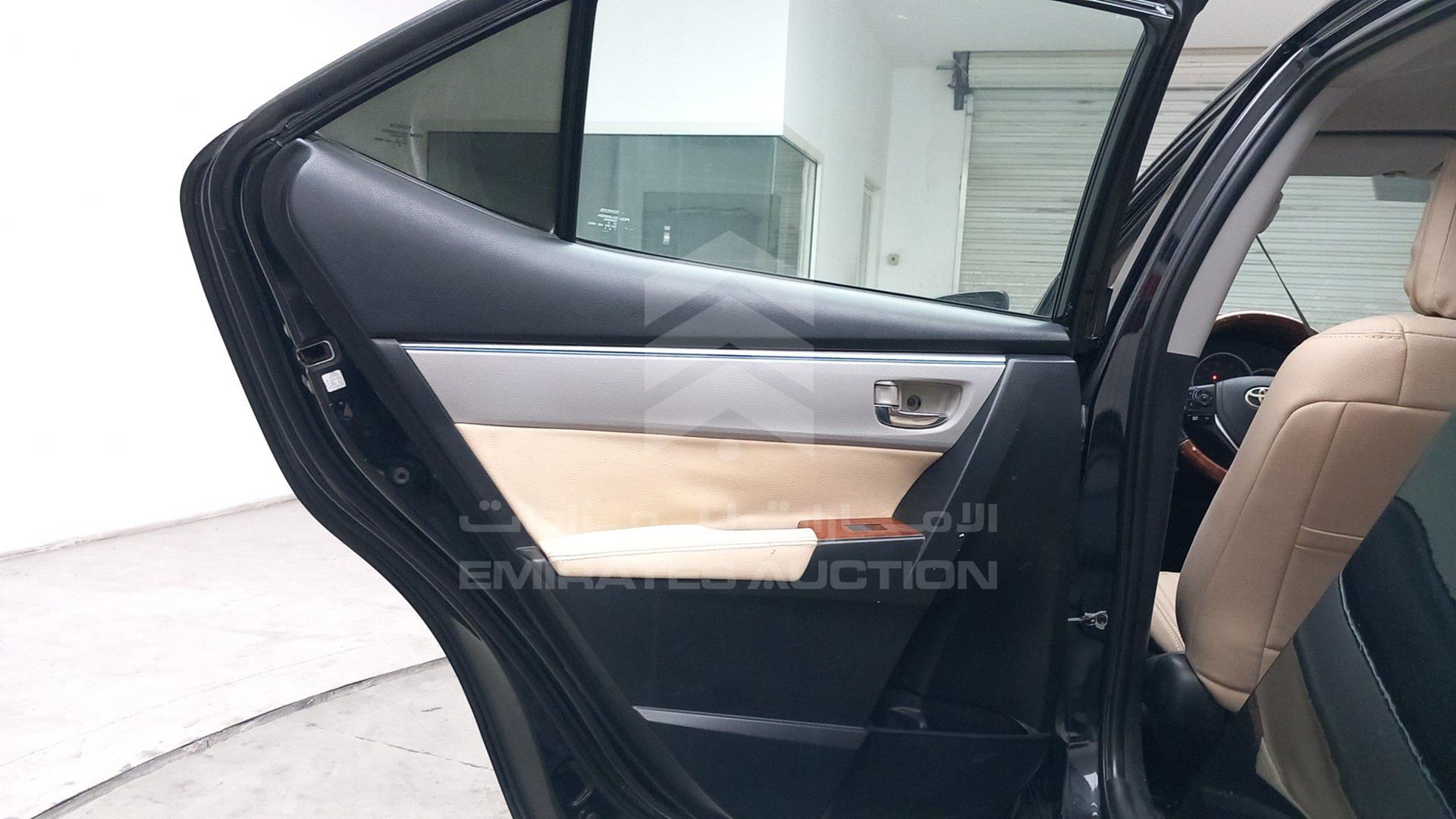 2016 TOYOTA COROLLA VIN: 2T1BURHE8GC484372