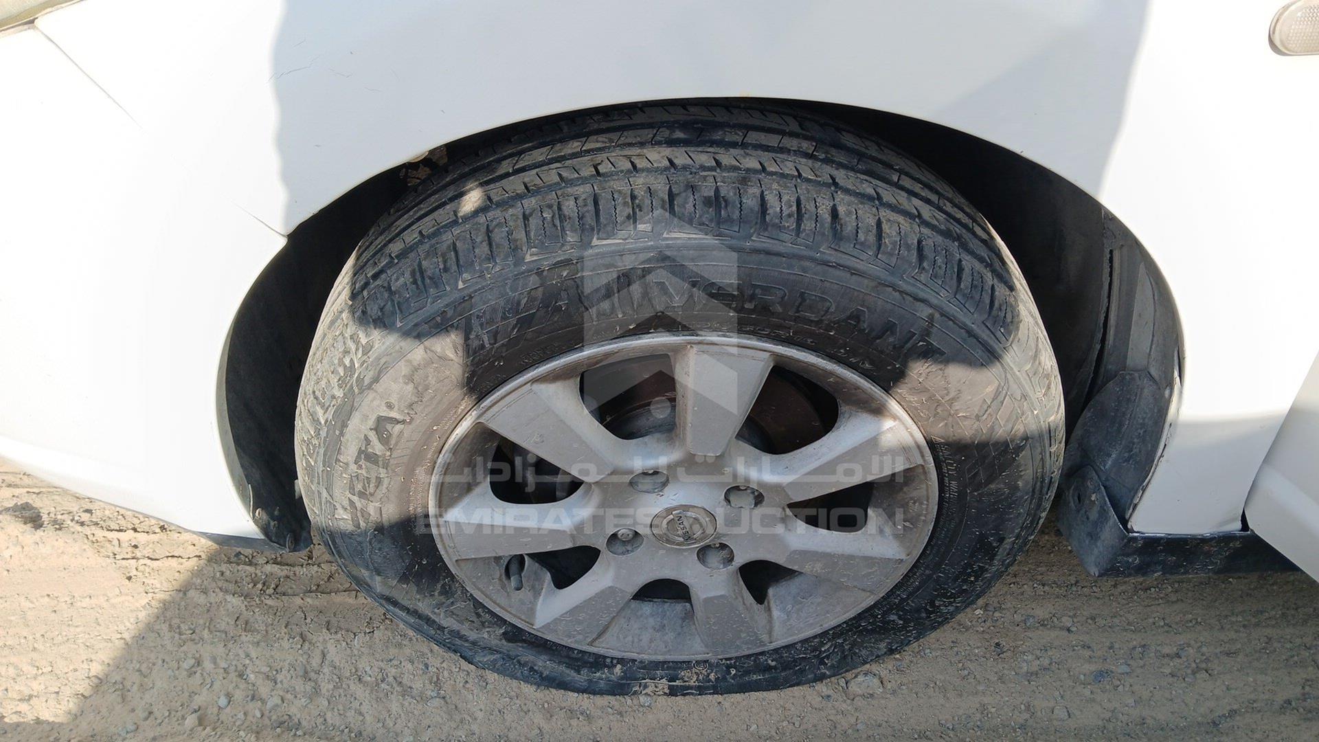 2006 NISSAN TIIDA VIN: JN1CC11C86T101221