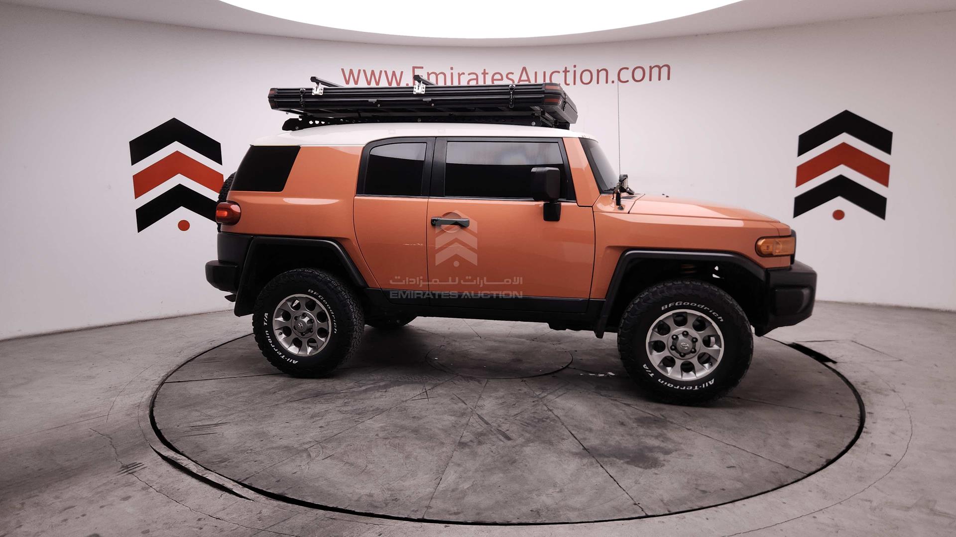 2013 TOYOTA FJ CRUISER VIN: JTEBU11F7DK151283