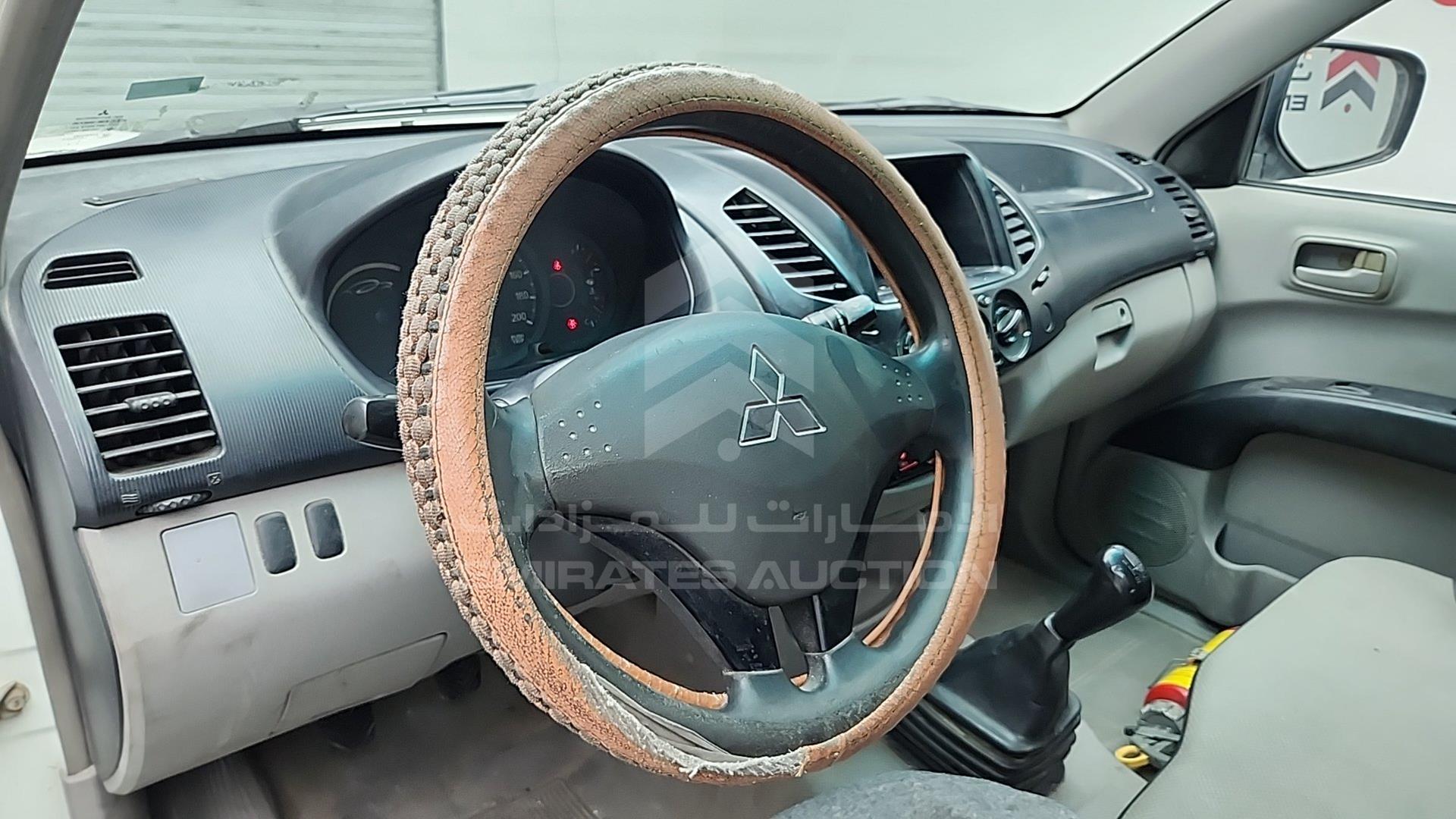 2012 MITSUBISHI L 200 VIN: MMBJNKA40CD053877