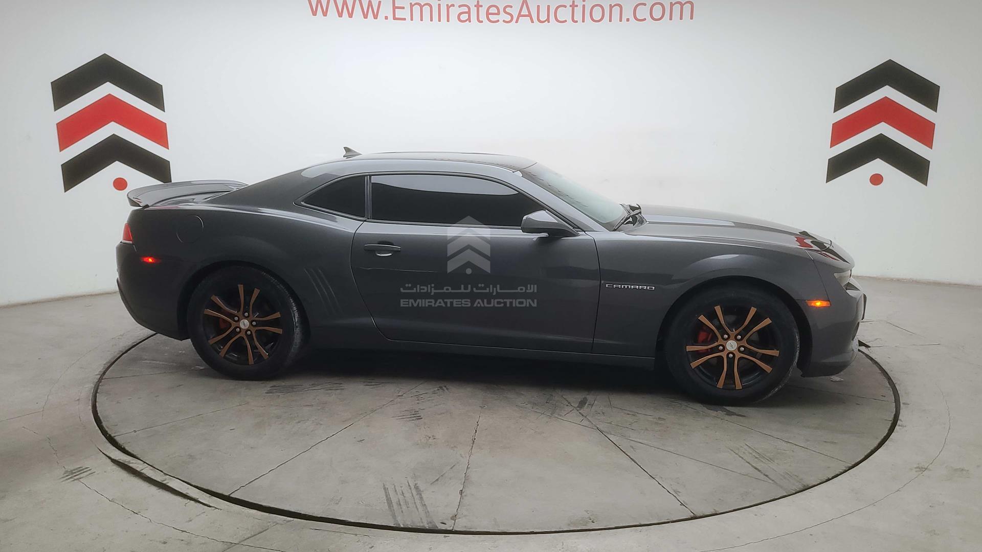2015 CHEVROLET CAMARO VIN: 2G1FD1E38F9238371