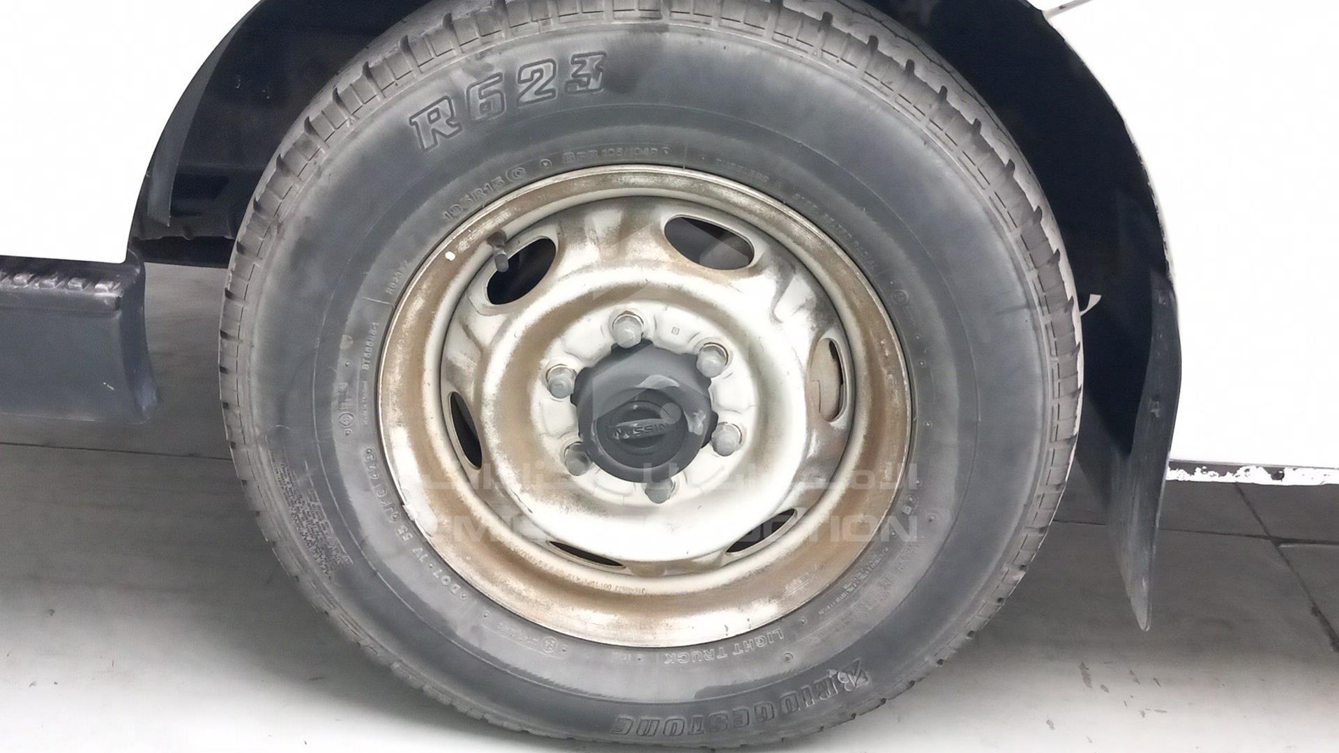 2005 NISSAN URVAN VIN: JN6FE52S05X407822