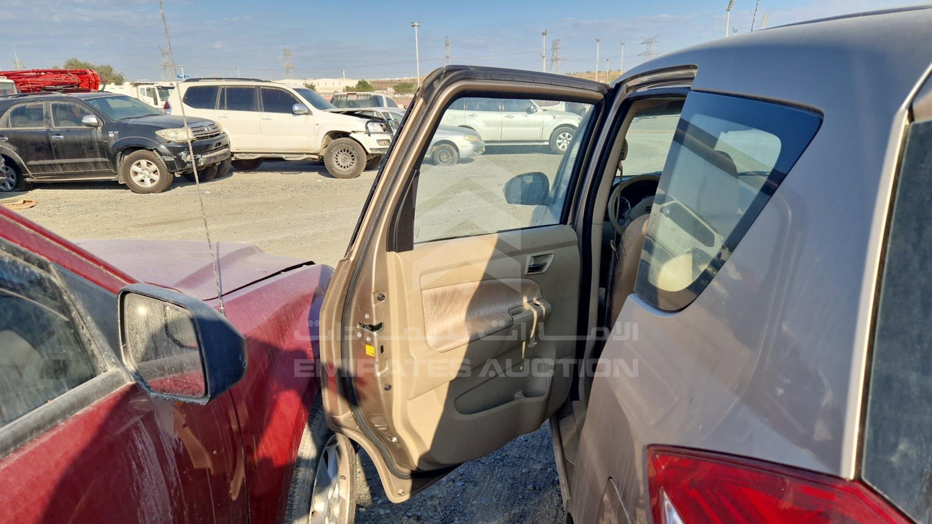 2015 SUZUKI ERTIGA VIN: MA3ZE8A11F0261397