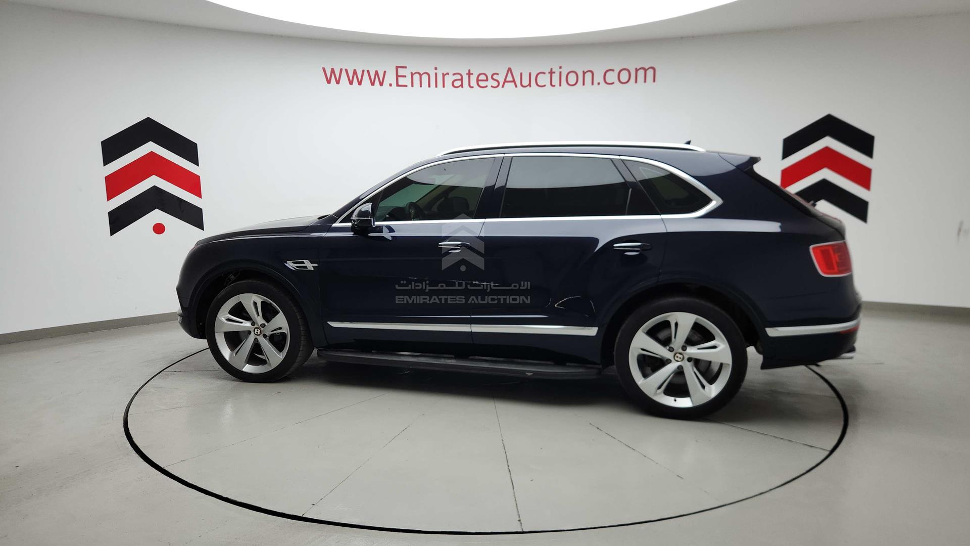2020 BENTLEY BENTAYGA VIN: SJAAL1ZV6LC030267