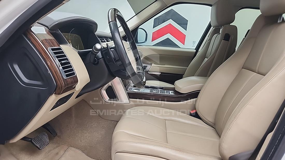 2016 Range Rover Vogue — Front Left Driver Seat View — Photo 14