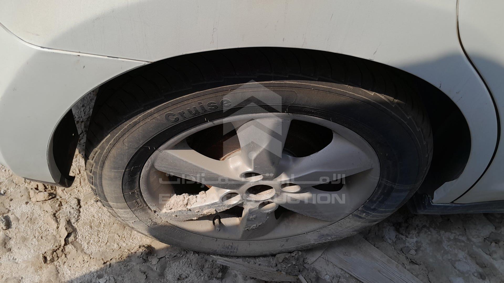 2011 NISSAN TIIDA VIN: 3N1BC1C85BL364821