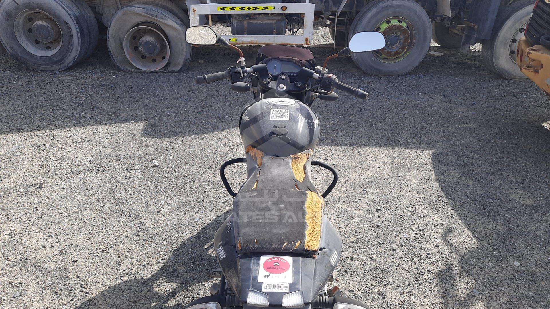 2014 BAJAJ PULSAR 180CC VIN: MD2A12DZ1ECC02113
