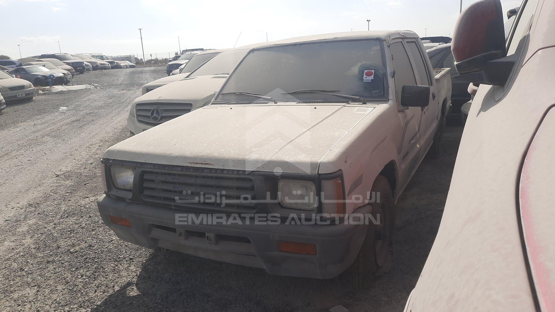 2001 MITSUBISHI L 200 VIN: JMYJNK1201P700268