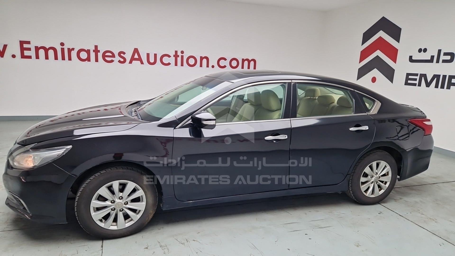 2017 NISSAN TEANA VIN: LGBF5AE05HR312437