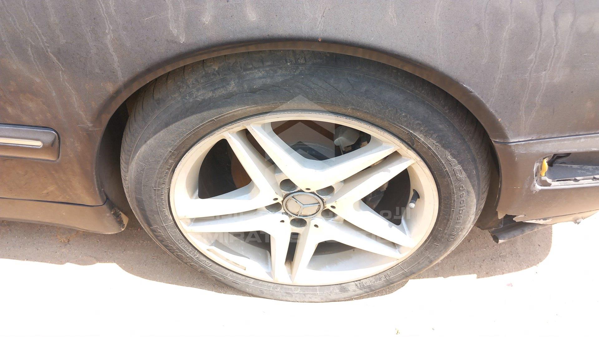 0 MERCEDES --- VIN: WDB2102611A994360