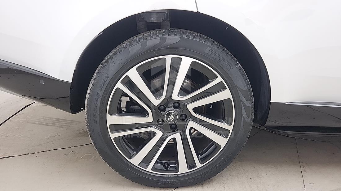 2023 Range Rover HSE — Rear Right Tyre — Photo 34