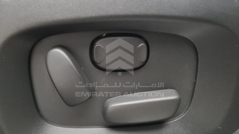 SALVA2BG0EH935397 Auction: EmiratesAuction Lot: 416781 SALVA2BG0EH935397 Range Rover Evoque 2014 WHITE Photo 35