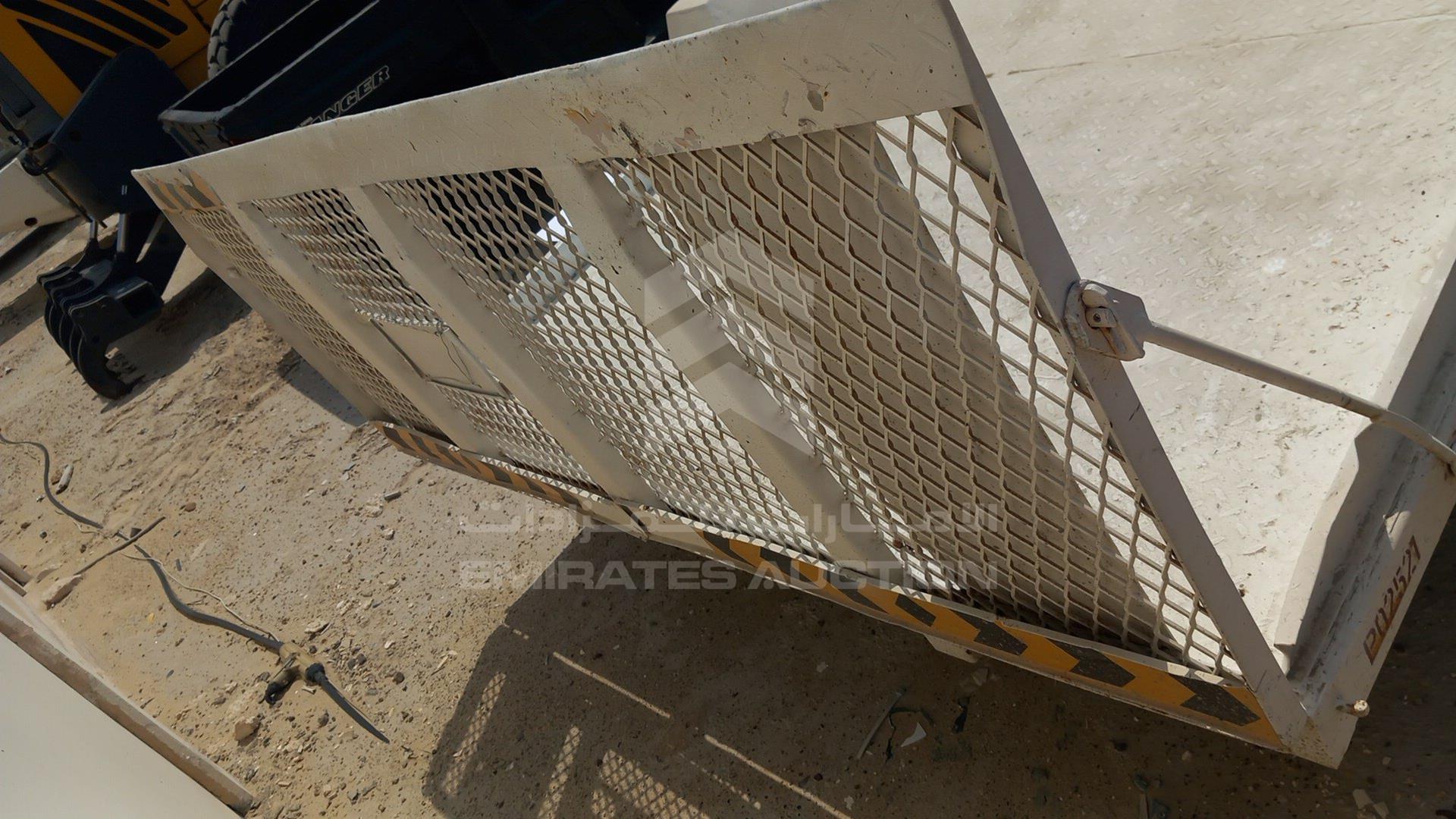 2013 UNDEFINED TRANSPORTER TROLLEY VIN: D026823DXBTRAILER
