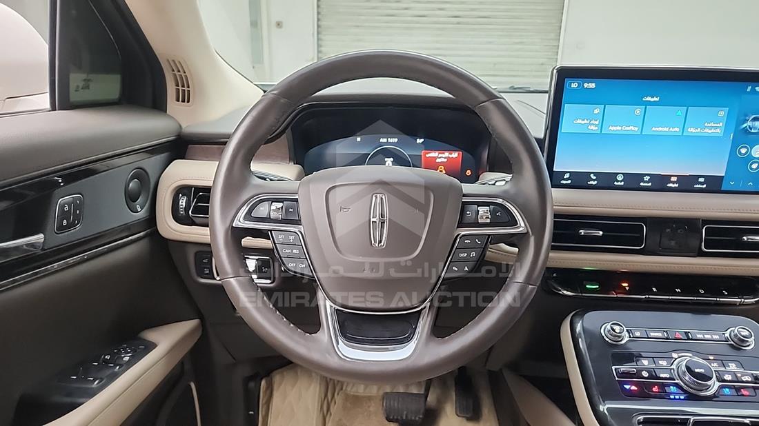 2023 Lincoln Nautilus — Steering & Mounted Controls — Photo 15