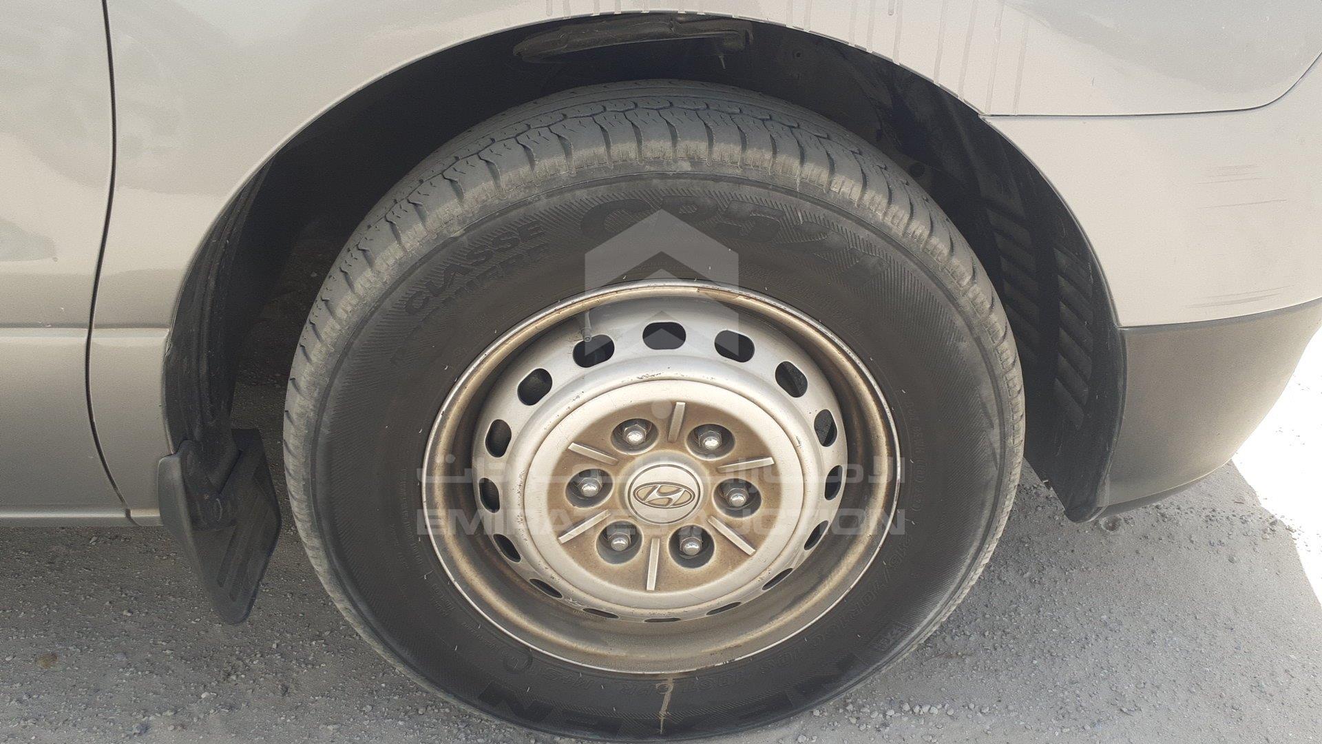 KMJWA37R4DU531093 - 2013 Hyundai H1 - #357801