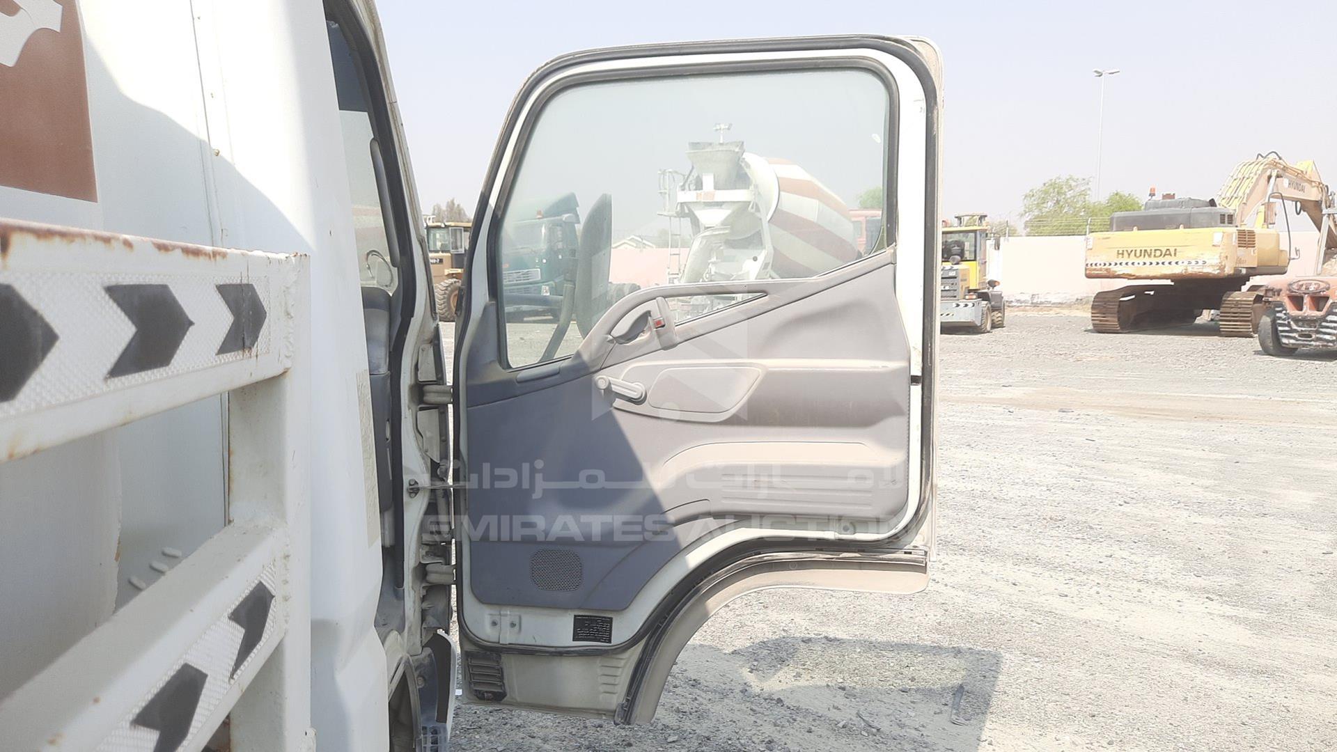 2008 MITSUBISHI CANTER VIN: JL6BCE6J48K017677