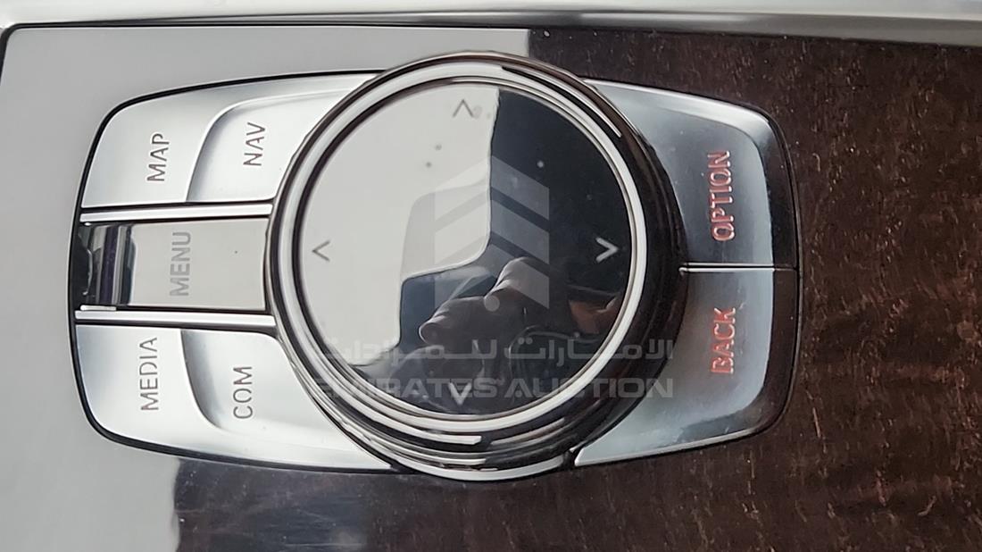 2016 BMW 740 LI — Entertainment Systems & Camera Monitor & Navigation — Photo 20