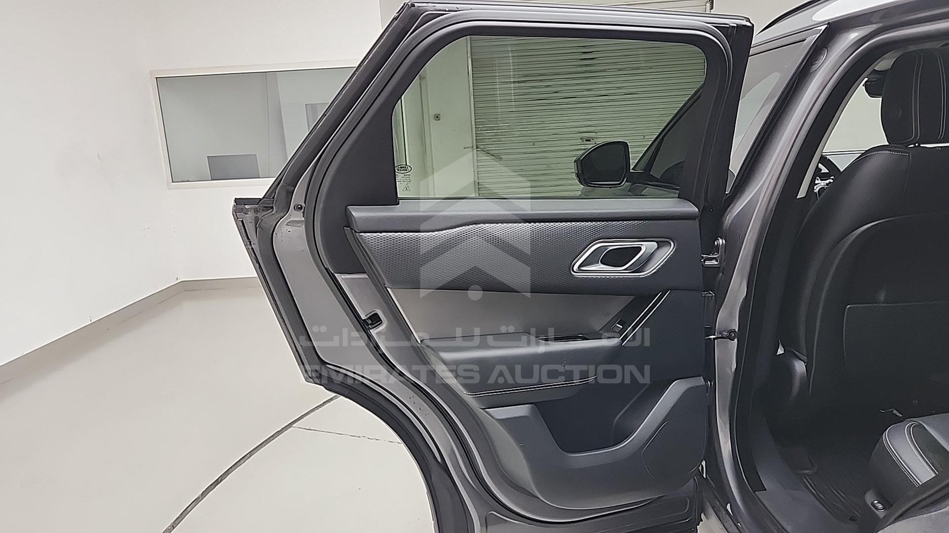 2018 RANGE ROVER --- VIN: SALYB2RV8JA716141