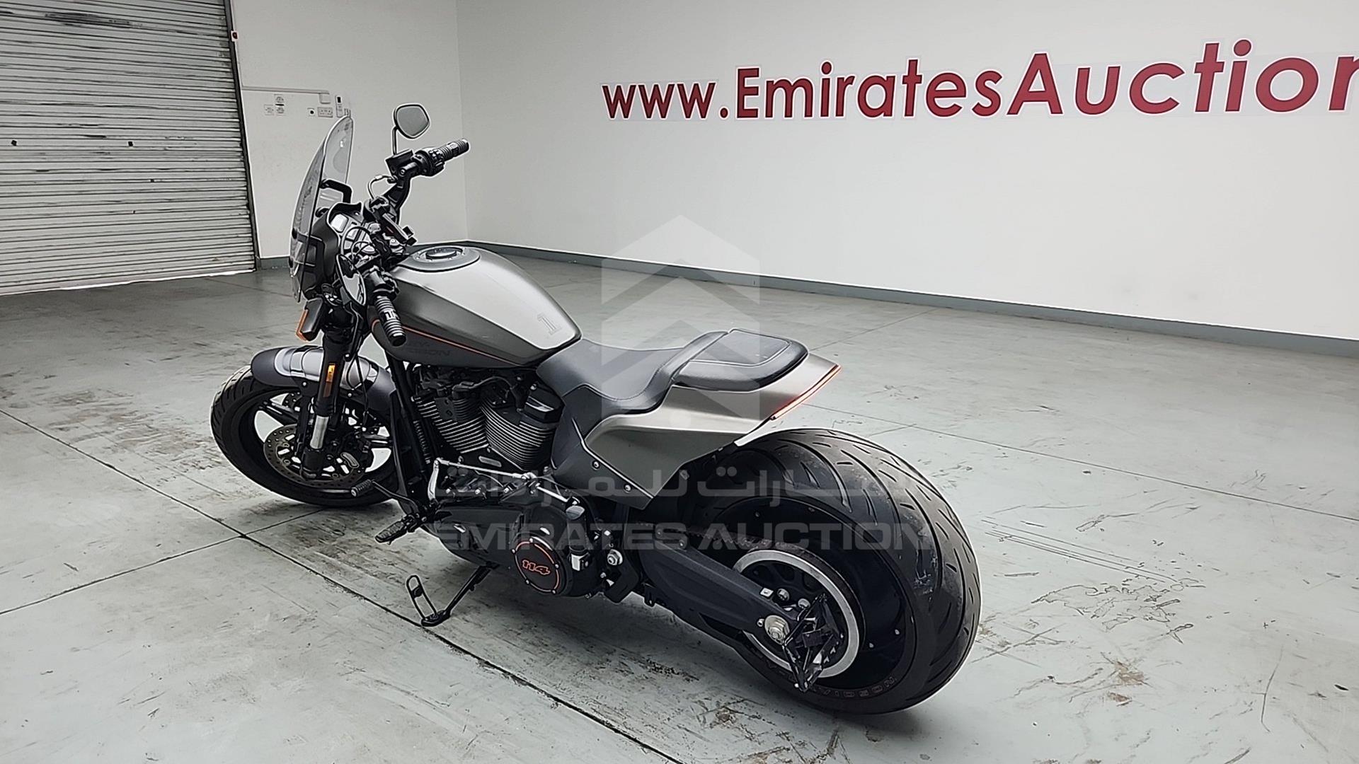 2019 HARLEY-DAVIDSON --- VIN: 5HD1YVKCXKC011842