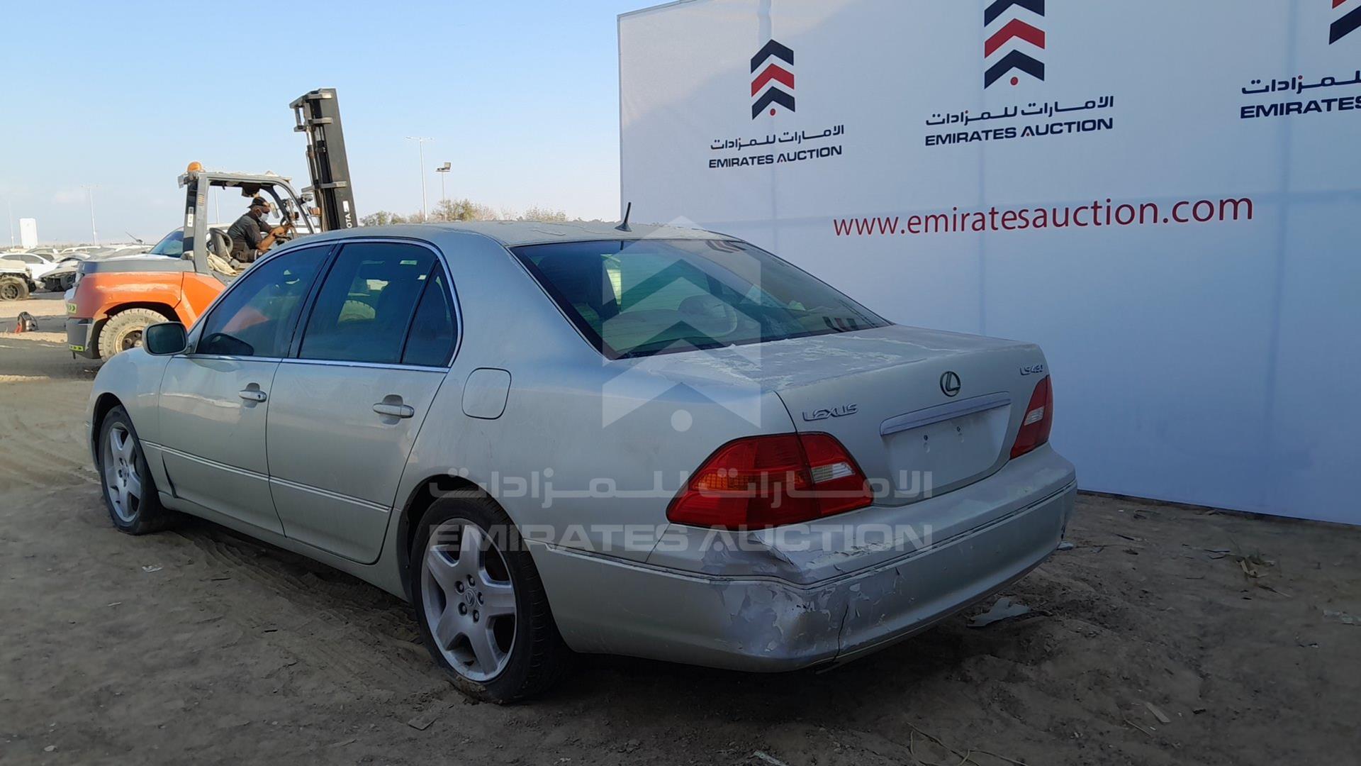 2002 LEXUS LS 430 VIN: JTHBN30F920077340