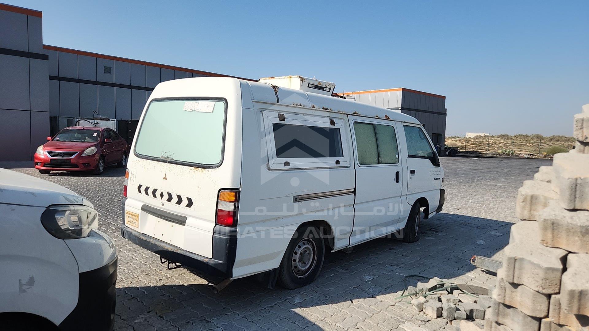 2010 MITSUBISHI L 300 VIN: JMYJNP13VAA700285