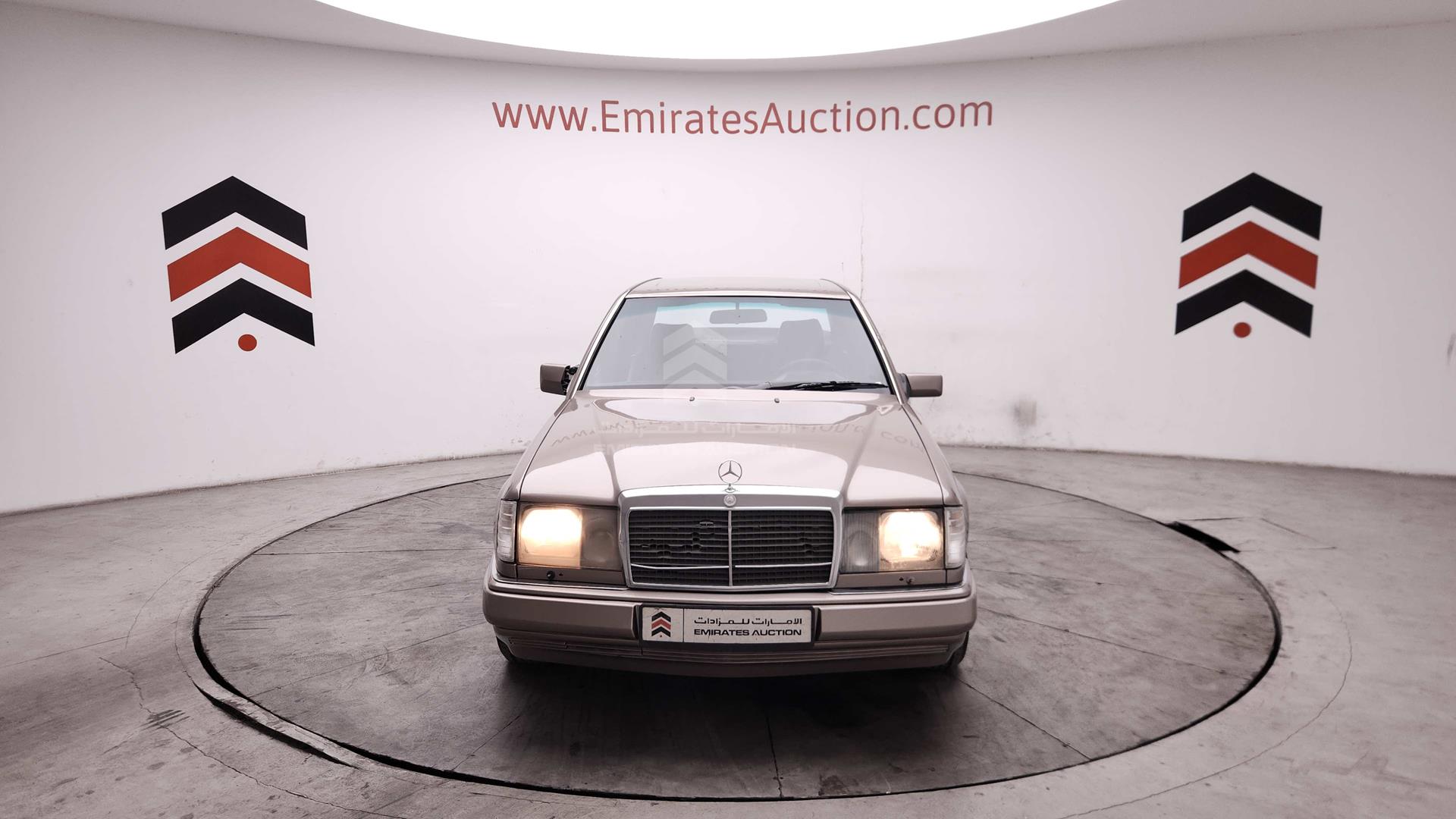 1993 MERCEDES E320 VIN: WDB1240321B880273