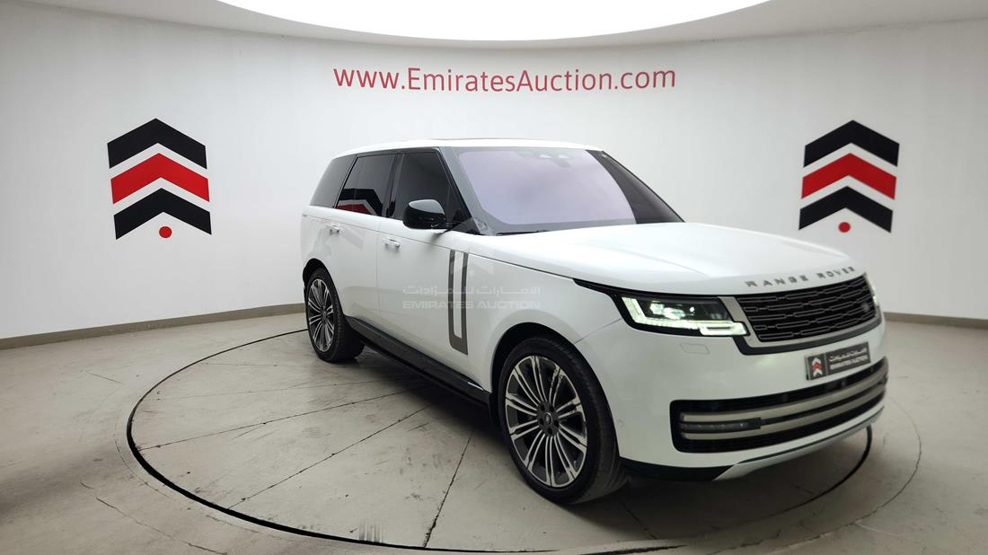 2023 Range Rover HSE — Front Right Angle — Photo 11