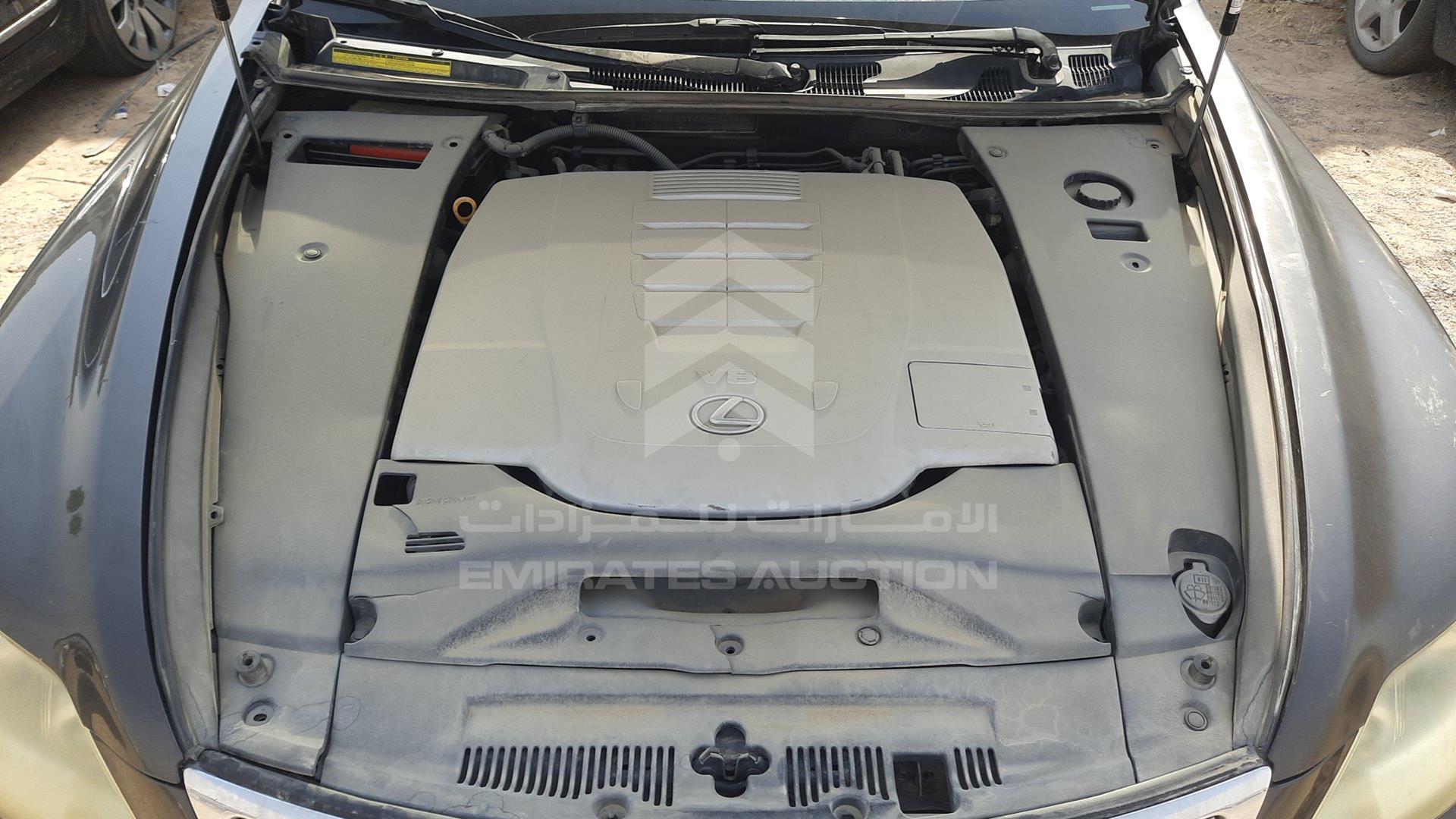 2010 LEXUS LS 460 VIN: JTHCL5EF4A5004943