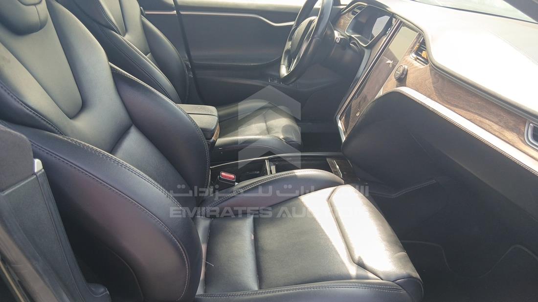 2018 Tesla Model S — Front Right Passenger Seat View — Photo 25