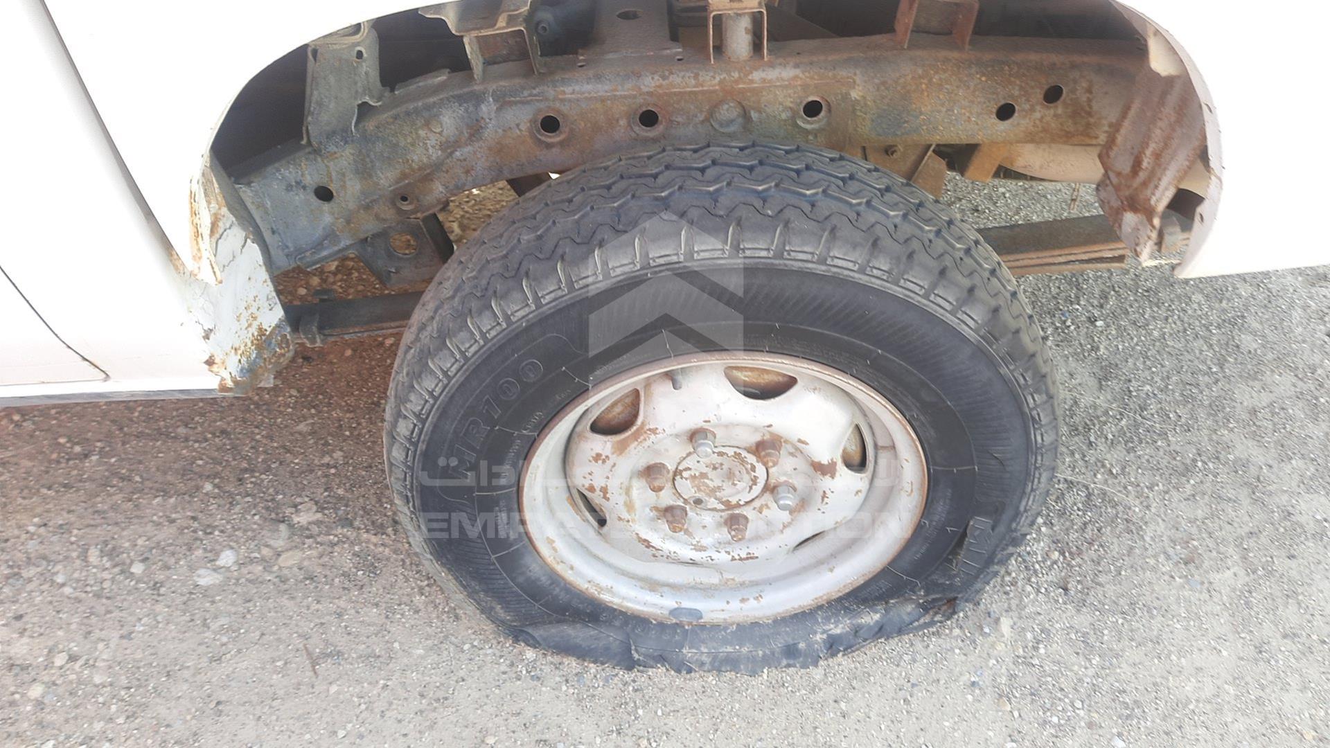 0 NISSAN PICKUP VIN: JN1CBUD21Z0450403