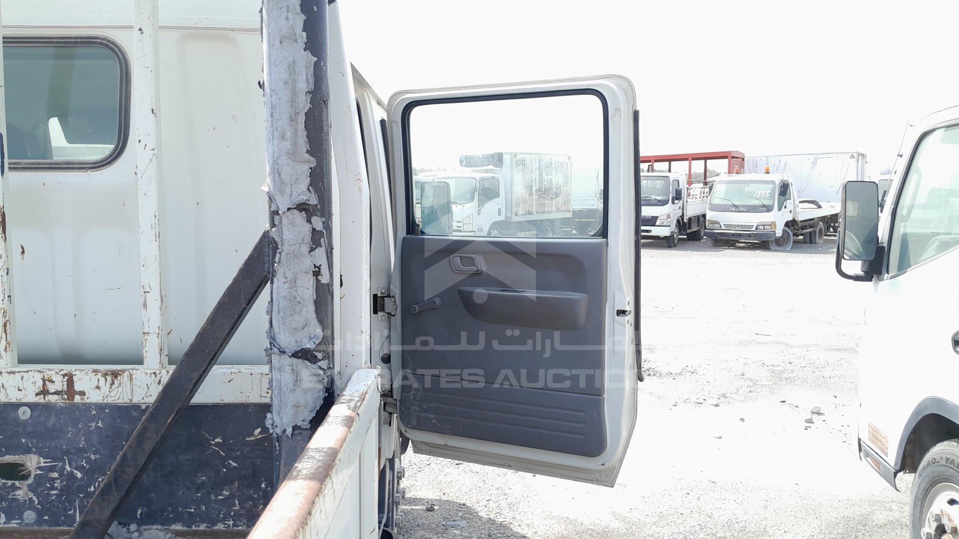 2017 MITSUBISHI CANTER VIN: JL7B6E1P7HK017235