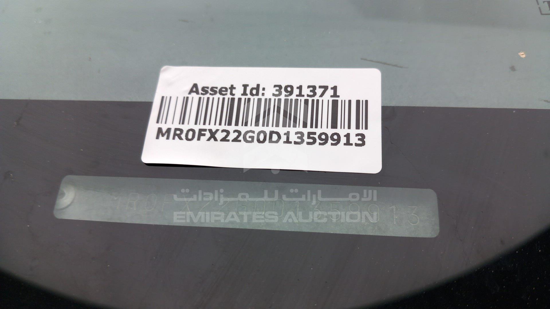 2013 TOYOTA HILUX VIN: MR0FX22G0D1359913