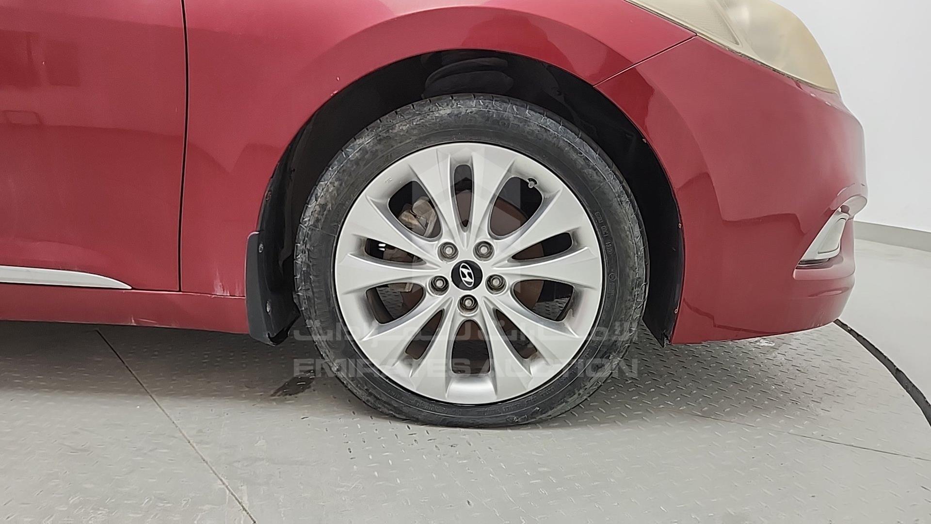 2014 HYUNDAI AZERA VIN: KMHFG41B0EA295725