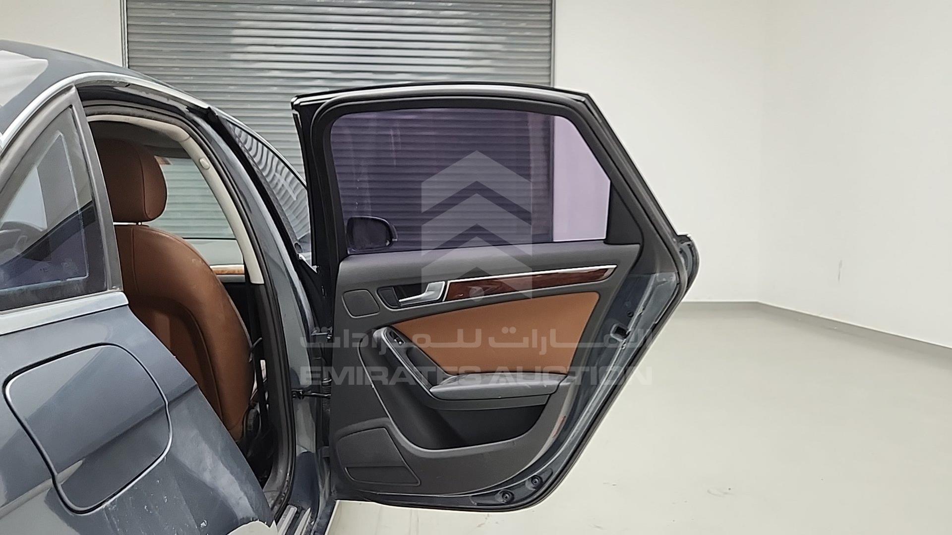 2011 AUDI A4 VIN: WAUAFC8K4BN011371