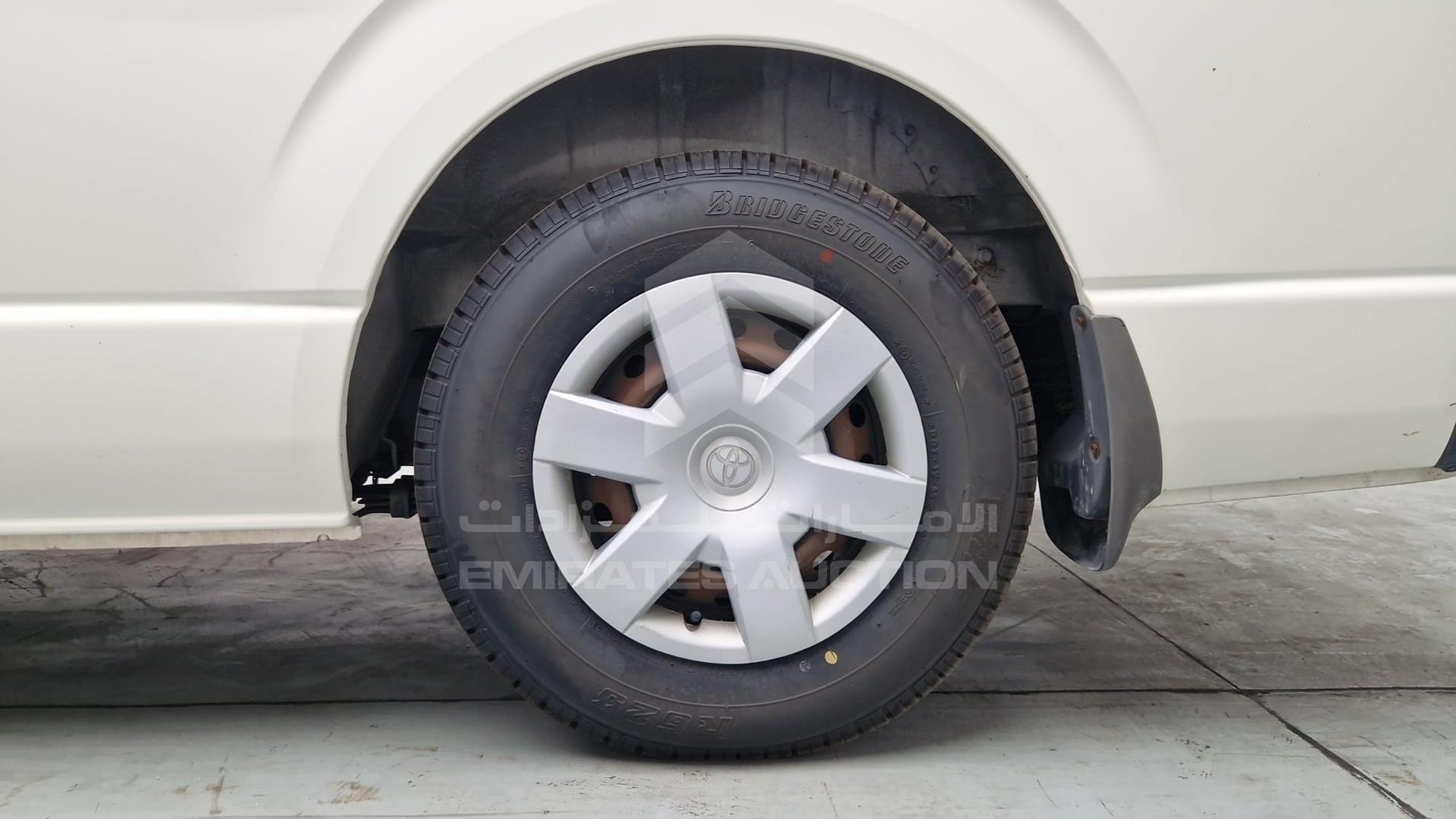 2011 TOYOTA HIACE VIN: JTGJX02P3B0039391