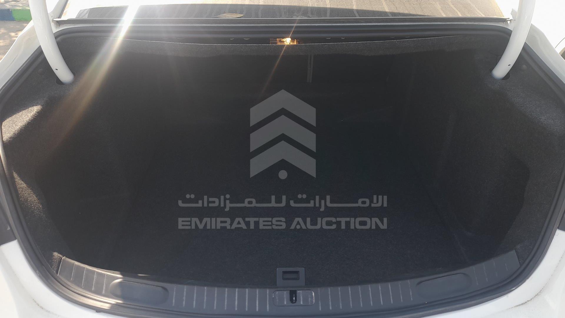 2019 CHEVROLET IMPALA VIN: 2G1135S31K9105261