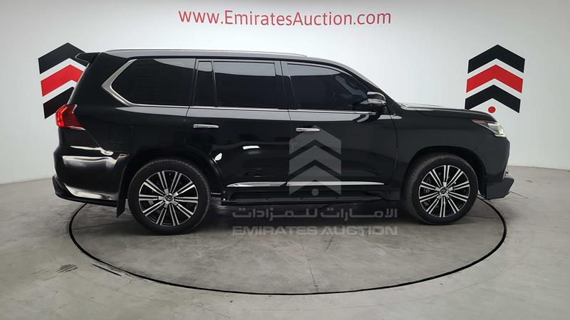 JTJHY00W1L4326058 Auction: EmiratesAuction Lot: 409451 JTJHY00W1L4326058 Lexus LX 570 2020 WHITE Photo 56