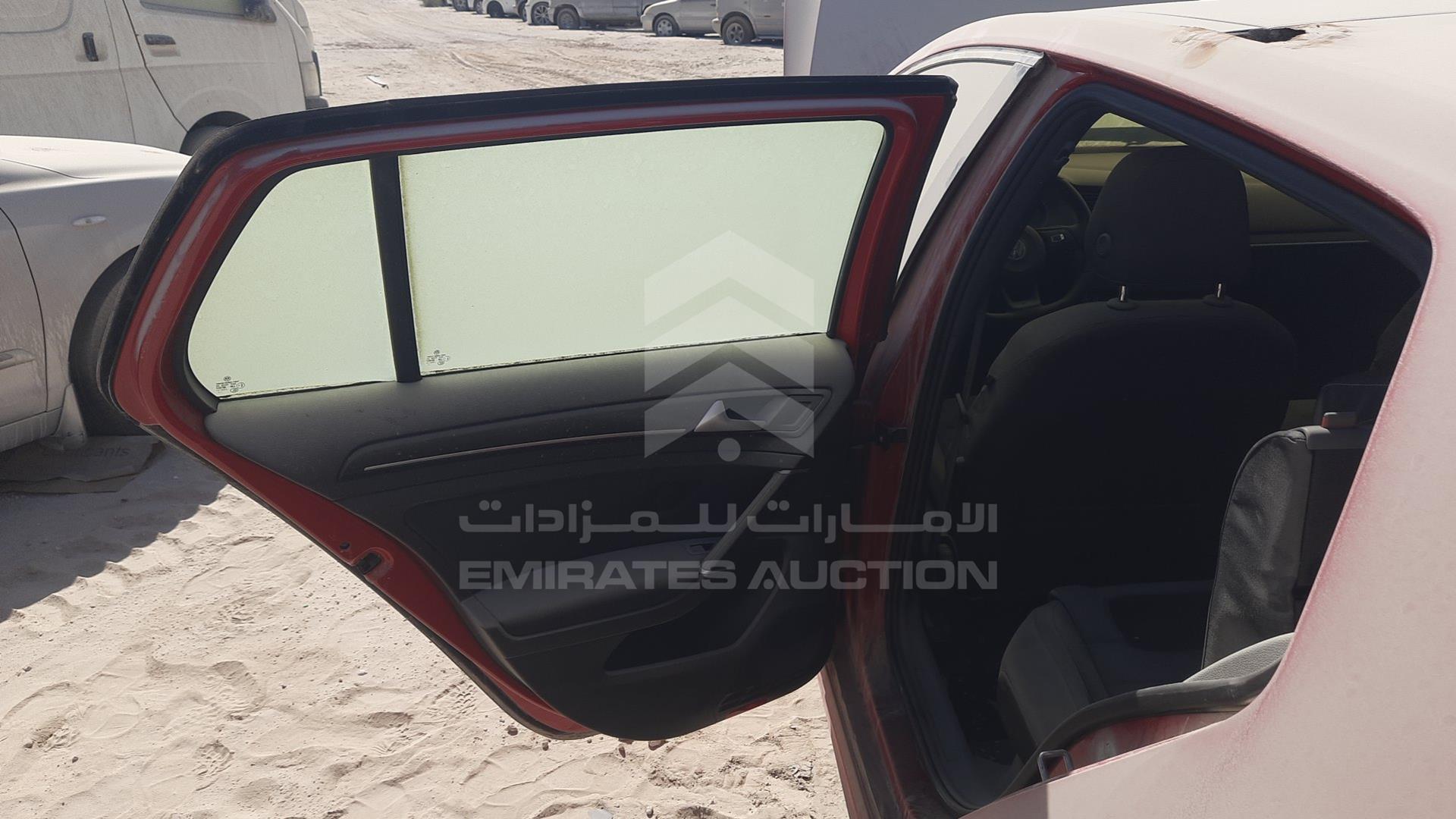 2015 VOLKSWAGEN GOLF VIN: WVWGR2AU7FW040048
