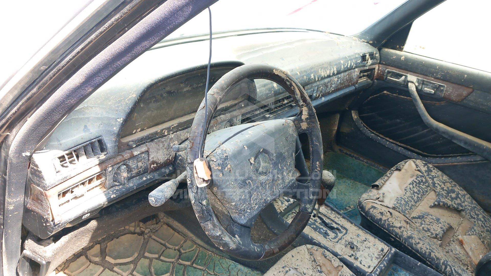 1990 MERCEDES --- VIN: WDB12603618545466