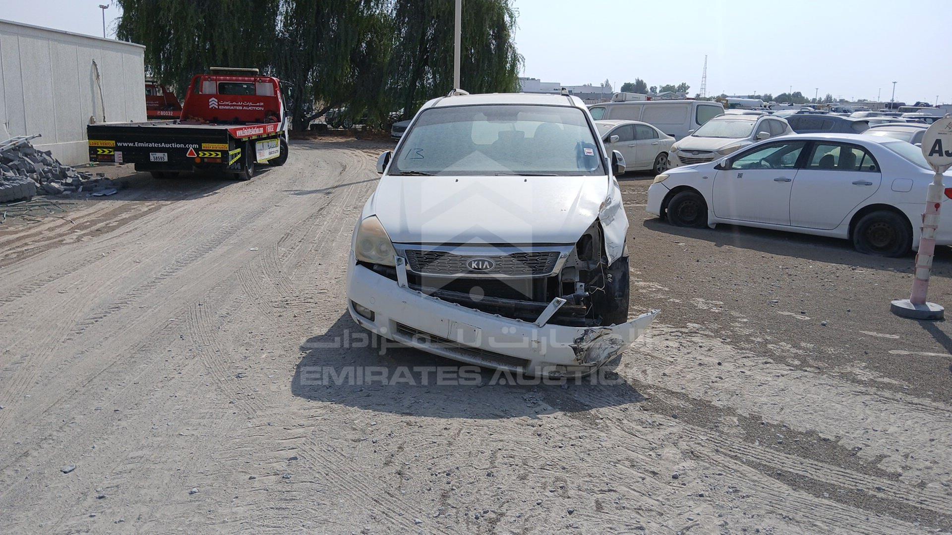 2011 KIA CARNIVAL VIN: KNAMH8176B6368474
