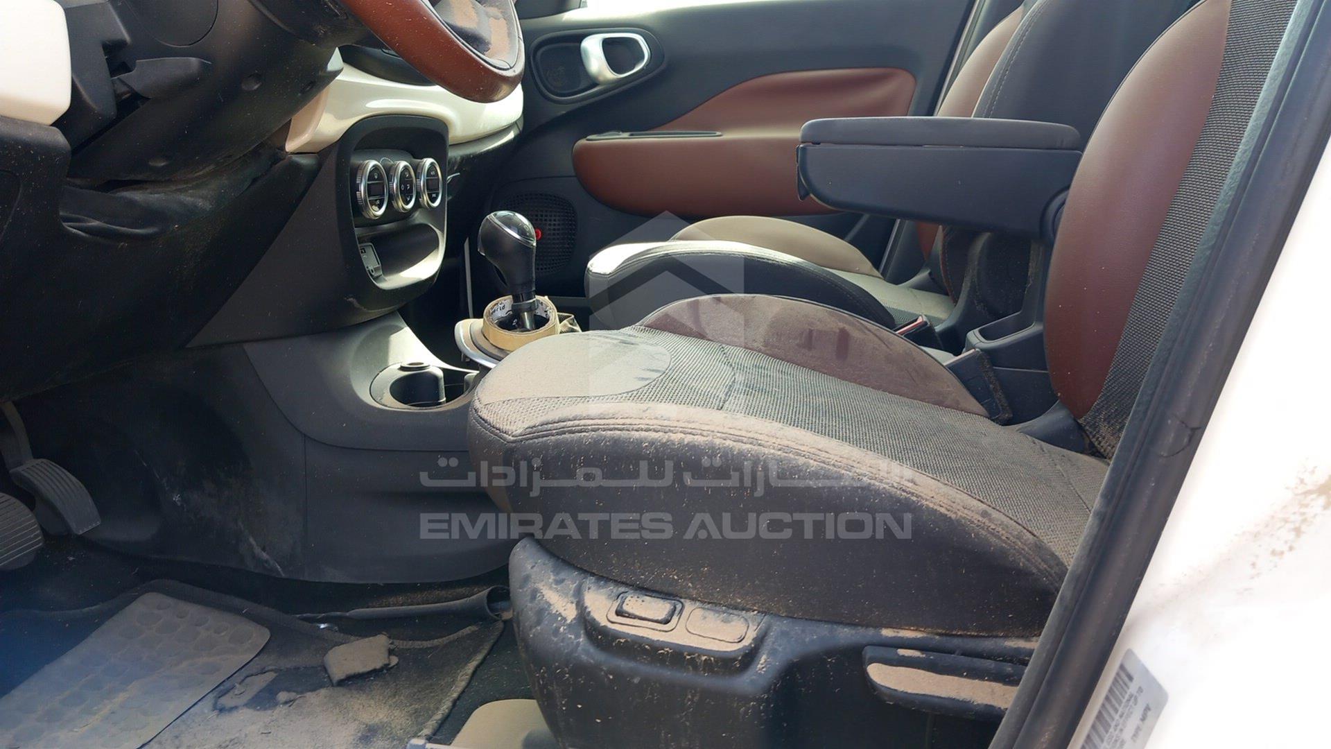 2015 FIAT 500L VIN: ZFBCFADH8FZ031859