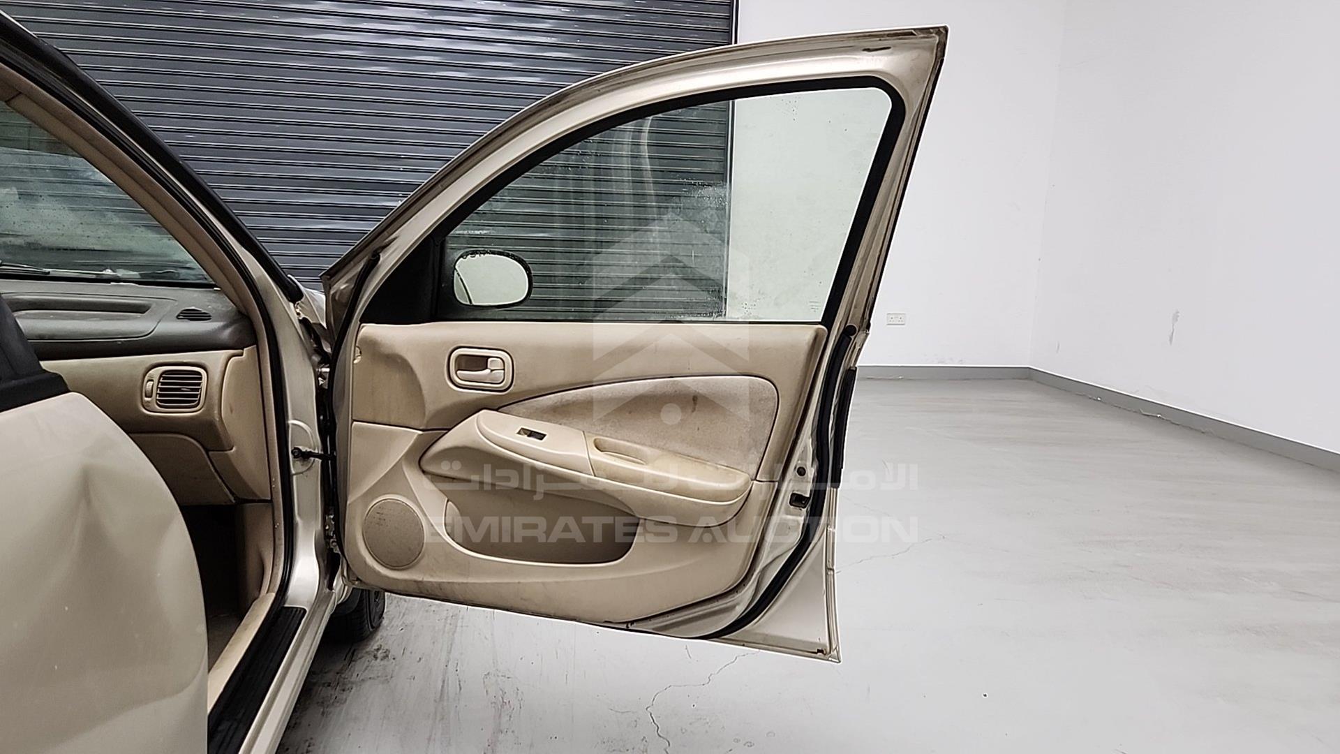 2003 NISSAN SUNNY VIN: JN1FN61C93W015253