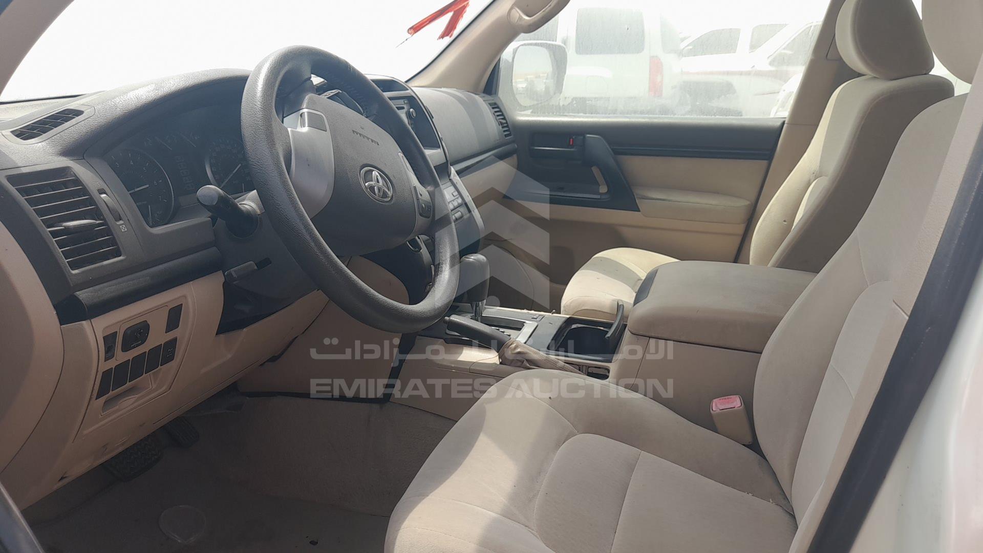 2013 TOYOTA LAND CRUISER VIN: JTMDU09J9D4063291