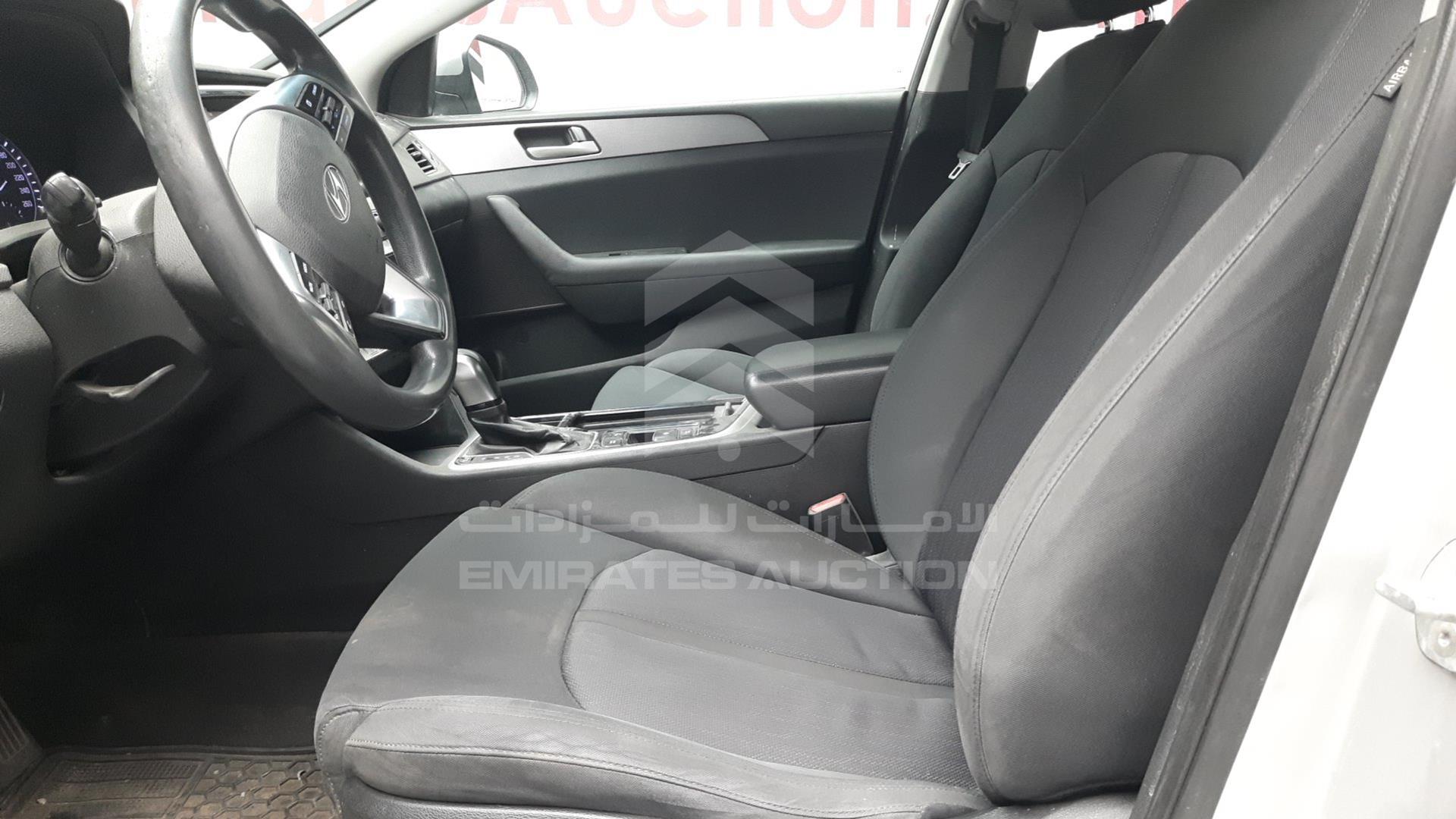 2019 HYUNDAI SONATA VIN: KMHE24130KA093014