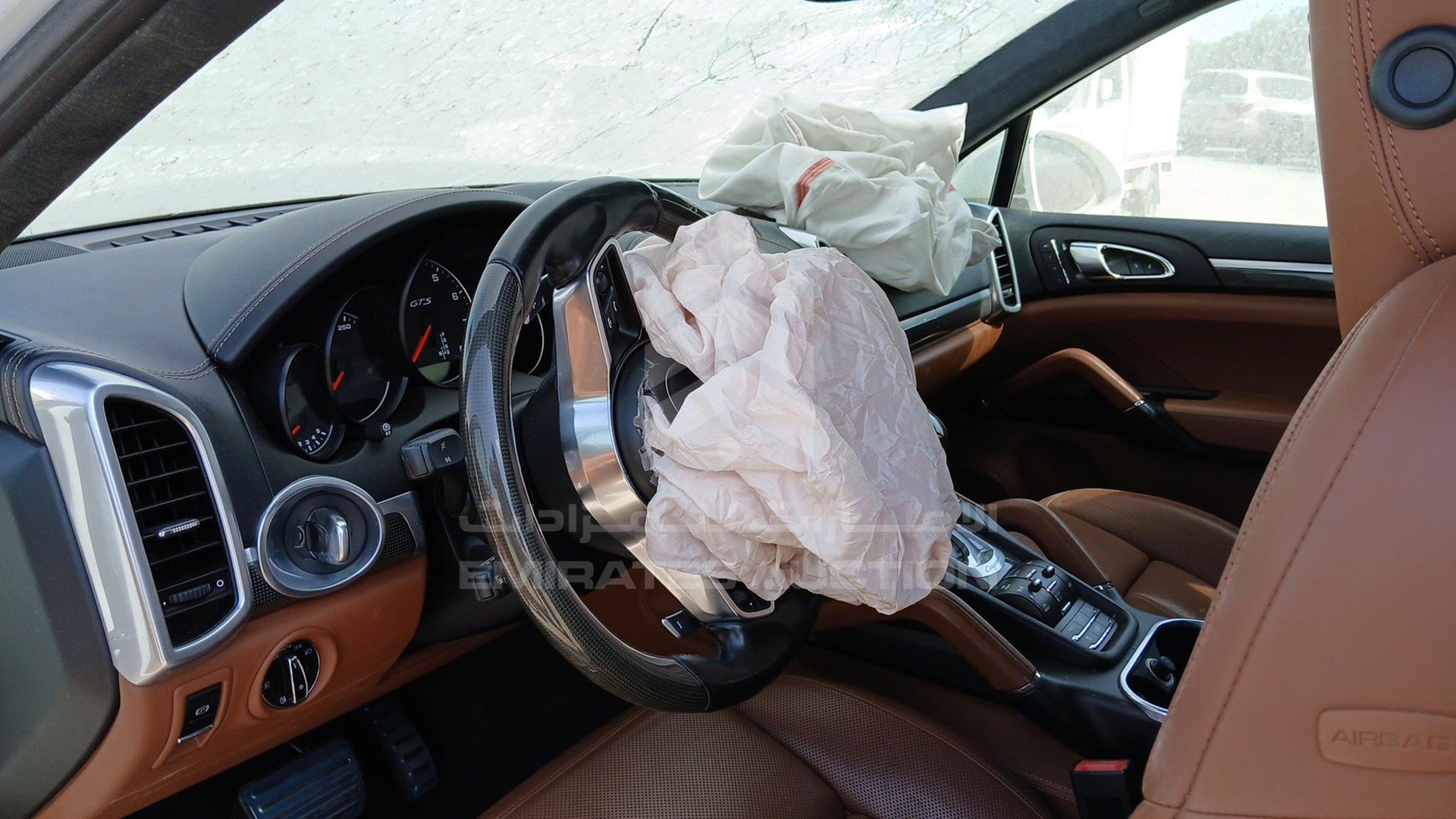 2016 PORSCHE CAYENNE VIN: WP1ZZZ92ZGLA78848
