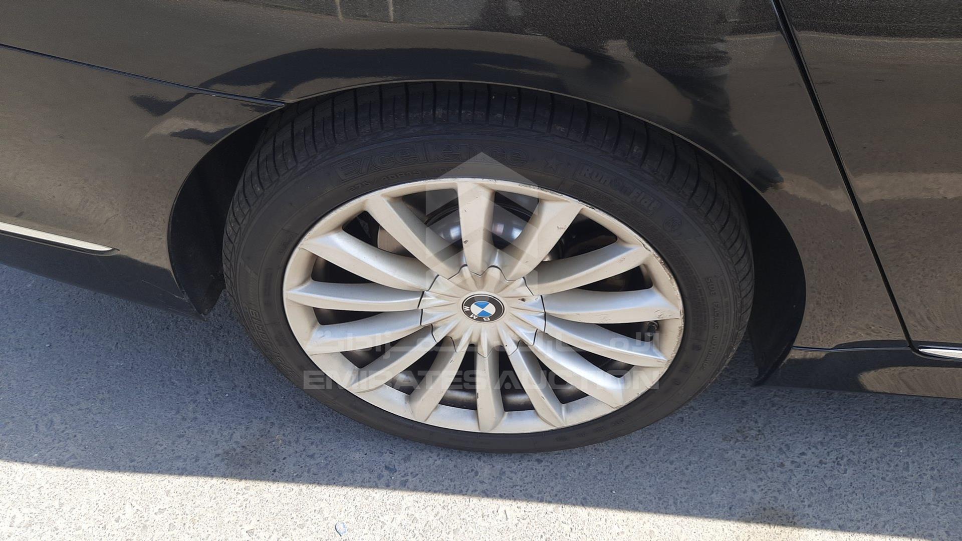 2019 BMW 730 LI VIN: WBA7E0A0XKB359049