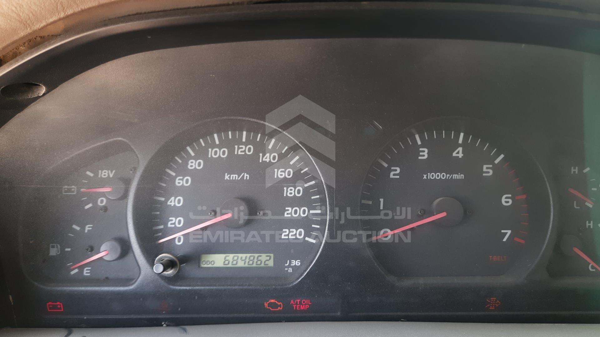 2002 TOYOTA LAND CRUISER VIN: JTEHT05J922027437